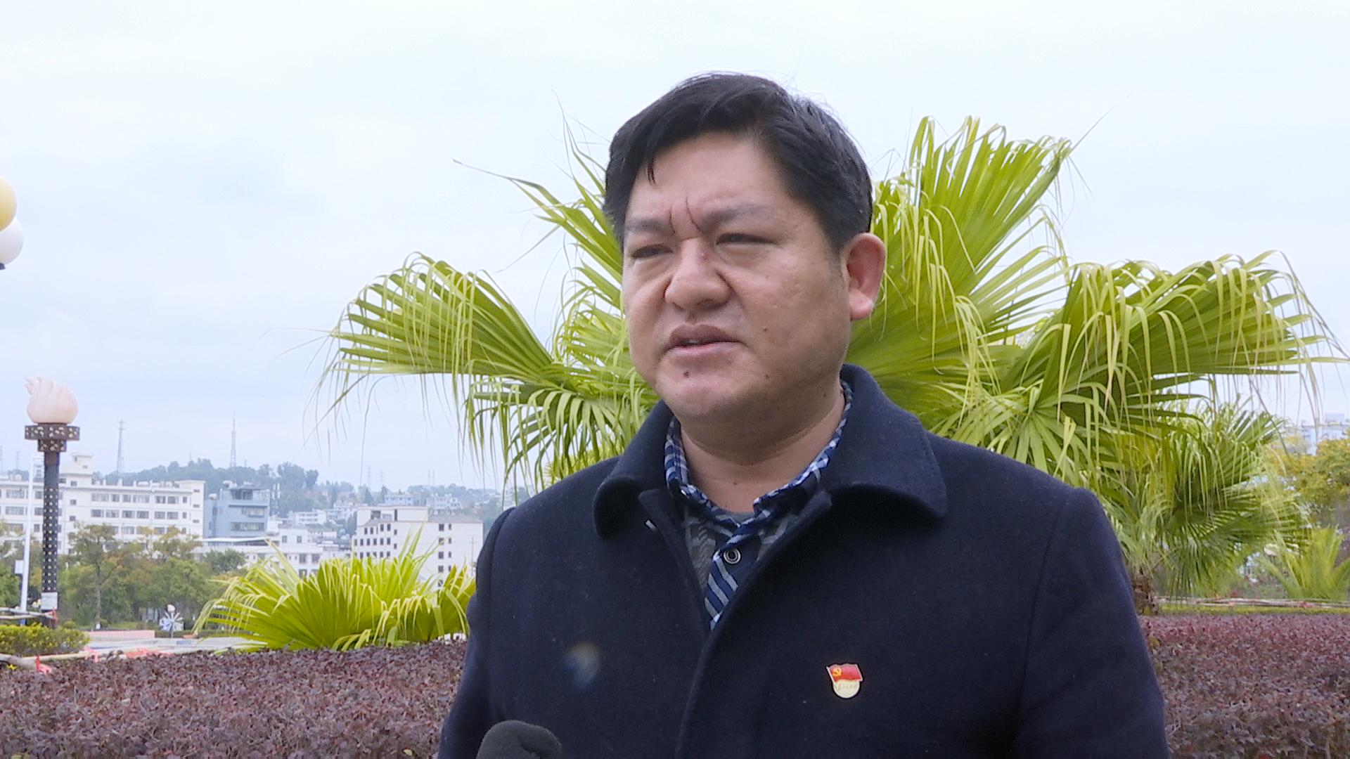 宣讲 李.jpg