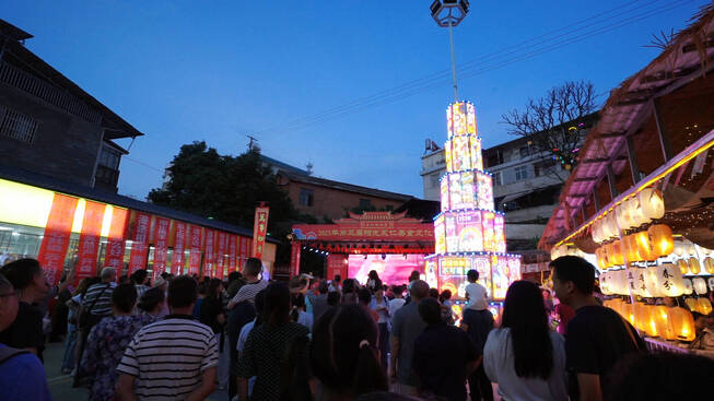 滇川夜明珠美食节.jpg 滇川夜明珠美食节.jpg