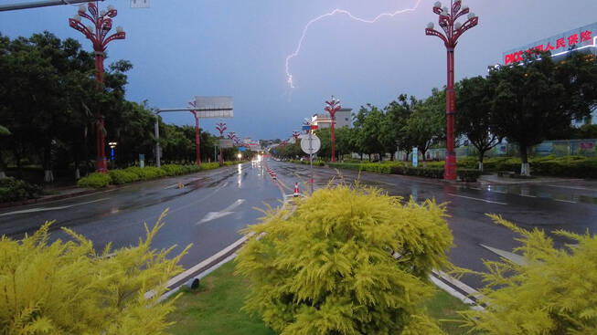 告别水浸街1.jpg 告别水浸街1.jpg