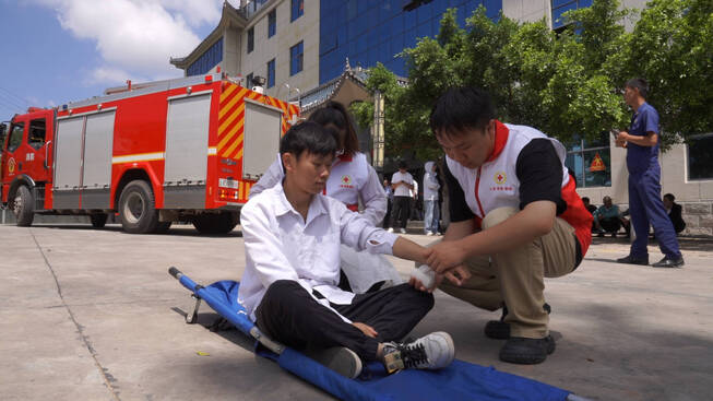 密集场所演练1.jpg 密集场所演练1.jpg