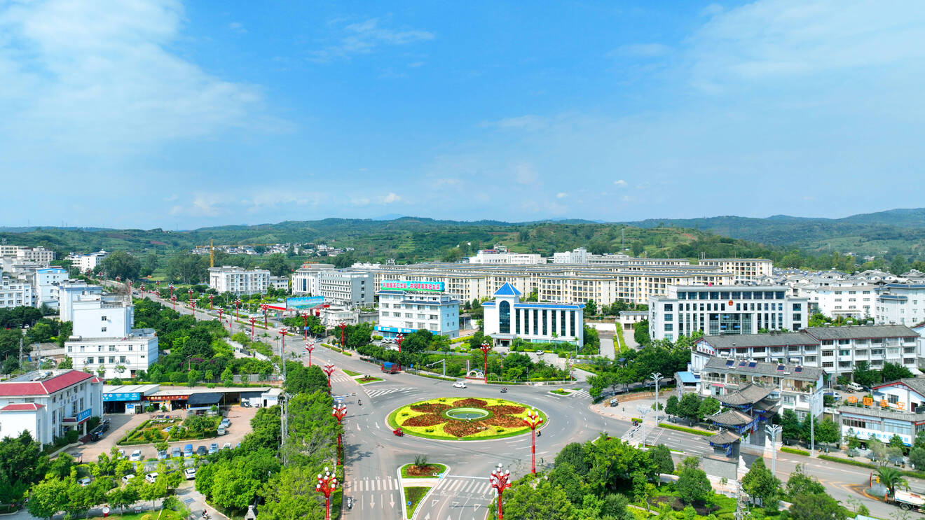 县城环岛.jpg 县城环岛.jpg